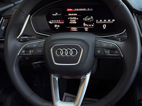Used 2023 Audi Q5 2.0T Prestige w/ Prestige Package image 16