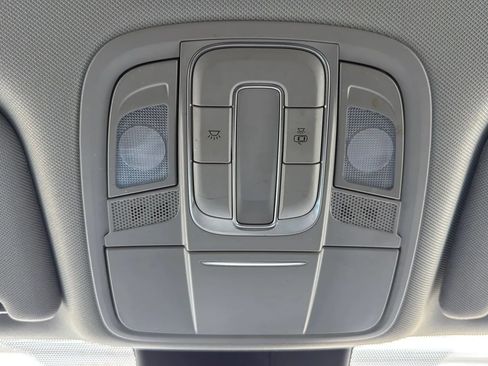 Used 2020 Hyundai Santa Fe SEL AWD/4WD image 17
