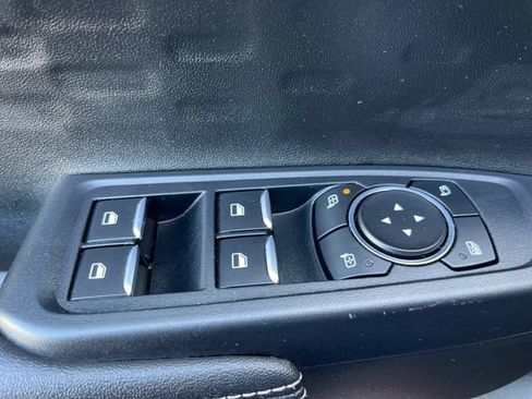 Used 2025 Ford Ranger XLT AWD/4WD image 12