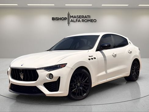 Used 2022 Maserati Levante Modena AWD/4WD image 2