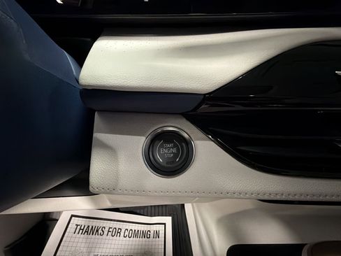 New 2026 Buick Enclave Avenir w/ Super Cruise Package image 17