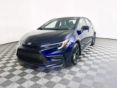 Used 2025 Toyota Corolla SE FWD image 7