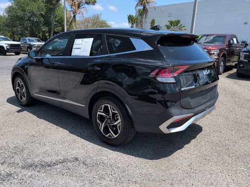 Used 2023 Kia Sportage LX image 5