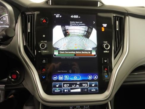 Used 2025 Subaru Outback Limited image 28