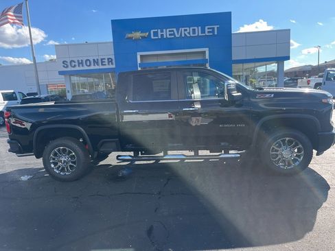 New 2026 Chevrolet Silverado 2500 LT w/ Z71 Chrome Sport Edition image 7