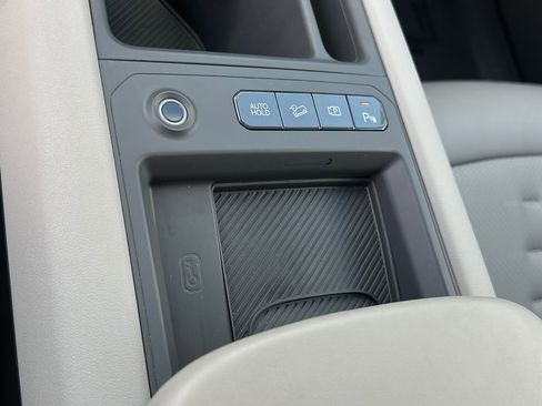 Certified 2024 Kia EV9 Wind AWD/4WD image 34