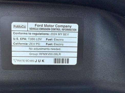 Used 2020 Ford F150 Raptor w/ Equipment Group 802A Luxury image 10