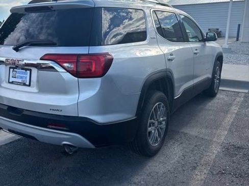 Used 2019 GMC Acadia SLE AWD/4WD image 2