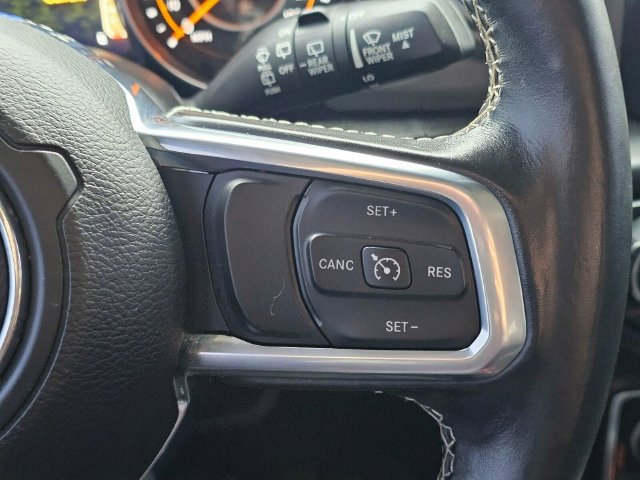 Used 2020 Jeep Wrangler Unlimited Sahara AWD/4WD image 29