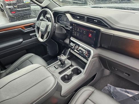 Used 2023 GMC Sierra 1500 Denali w/ Denali Reserve Package image 10