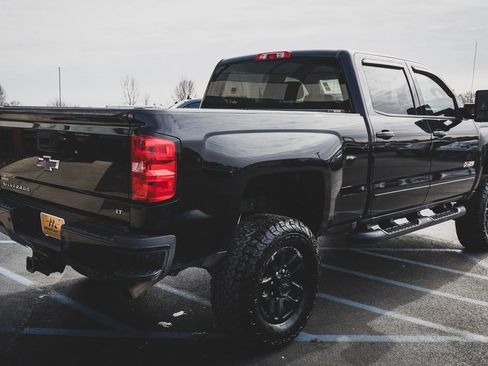 Used 2018 Chevrolet Silverado 2500 LT w/ Midnight Edition image 34