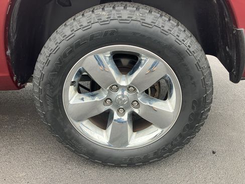 Used 2018 RAM 1500 Express image 18