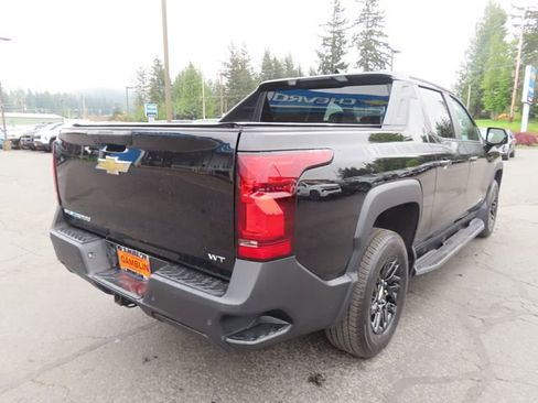 Used 2024 Chevrolet Silverado EV W/T AWD/4WD image 9