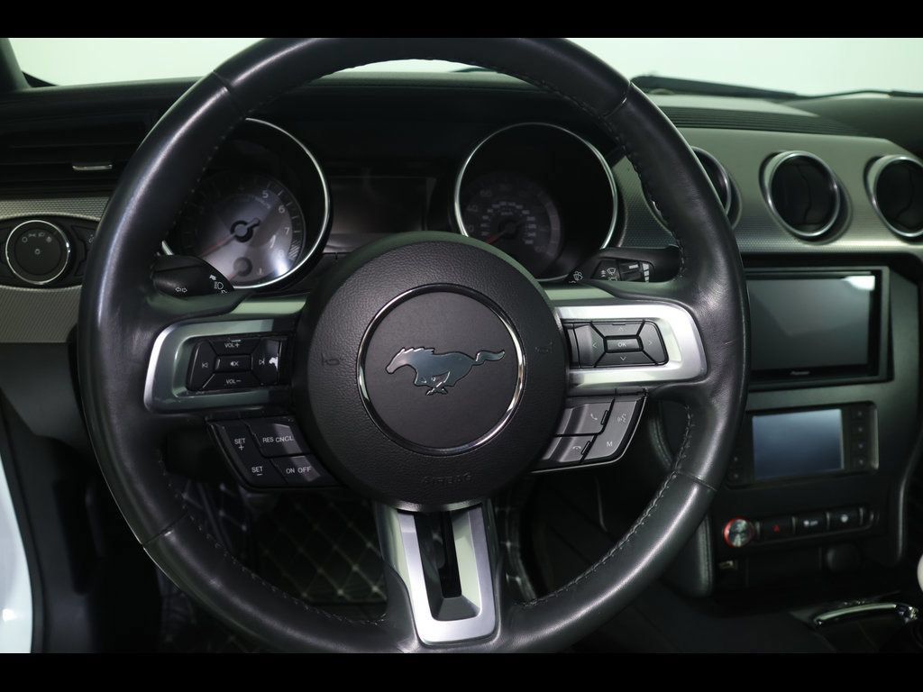 Used 2018 Ford Mustang GT RWD image 15