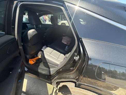 Used 2023 Lexus RX 350 Premium w/ Accessory Package (Z1) FWD image 4