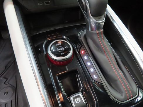 Used 2024 GMC Canyon AT4X image 51