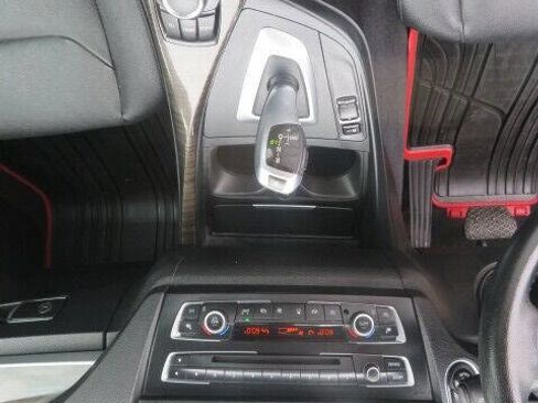 Used 2014 BMW 228i Coupe image 17