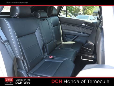 Used 2023 Volkswagen Atlas Cross Sport SEL R-Line AWD/4WD image 20