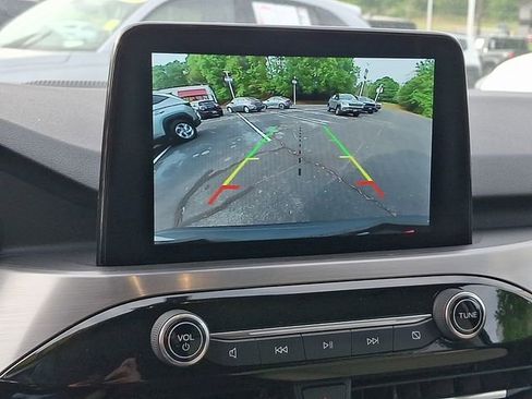 Used 2021 Ford Escape Titanium AWD/4WD image 18