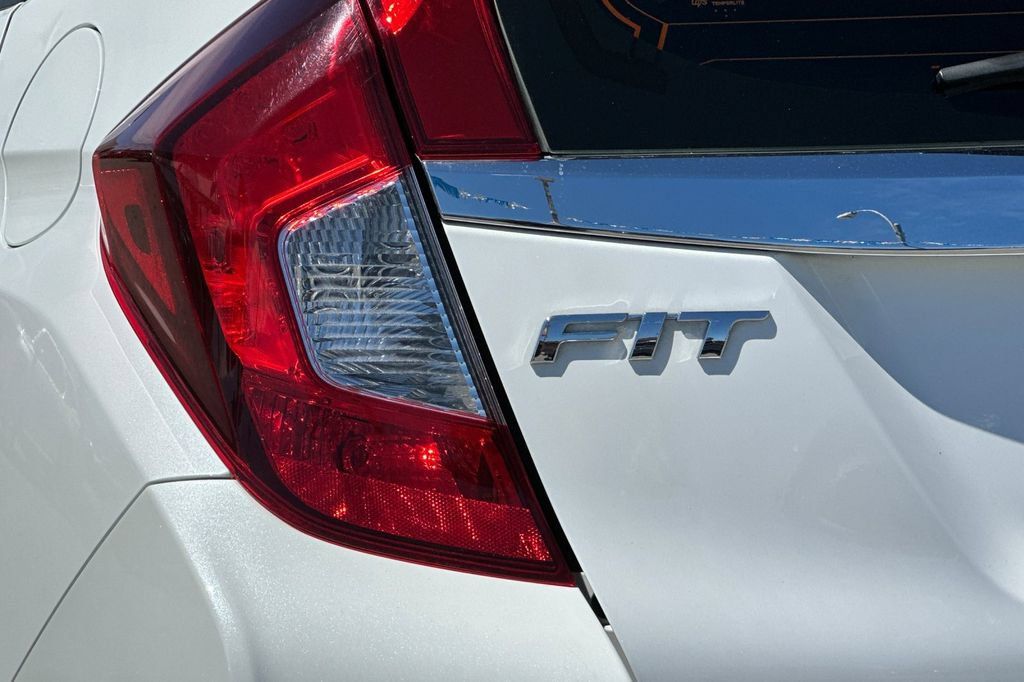 Used 2017 Honda Fit EX image 26