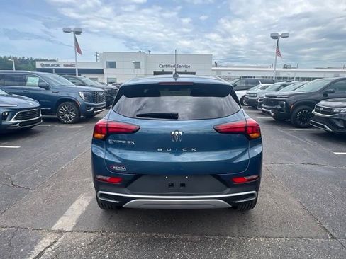 Used 2024 Buick Encore GX Preferred w/ Comfort Package AWD/4WD image 4