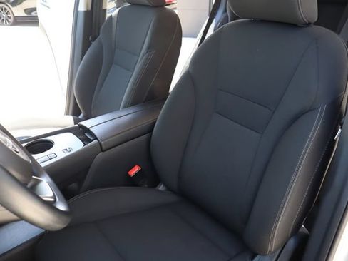 Used 2024 Nissan Rogue S FWD image 12