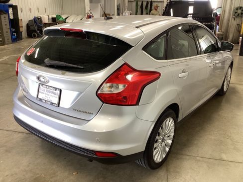 Used 2012 Ford Focus Titanium FWD image 7
