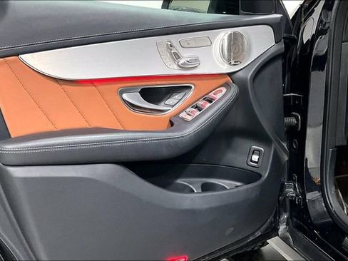 Used 2023 Mercedes-Benz GLC 300 4MATIC Coupe image 17