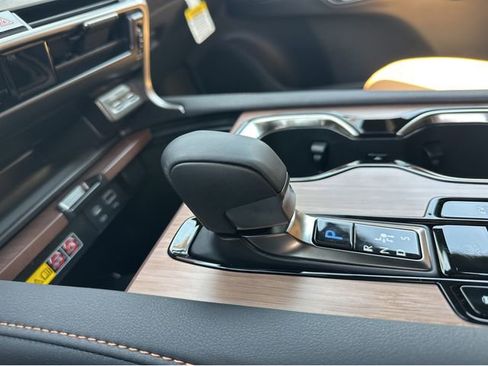 New 2026 Lexus RX 350h AWD/4WD image 33