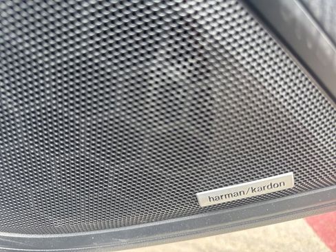 Used 2025 Subaru Outback Touring XT image 13