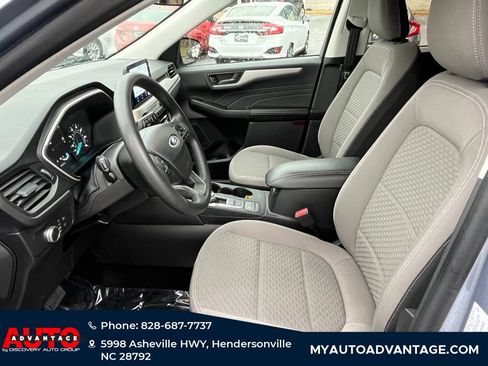 Used 2022 Ford Escape SE image 21