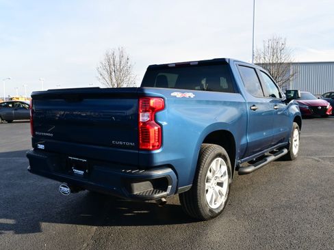 Used 2023 Chevrolet Silverado 1500 Custom image 6