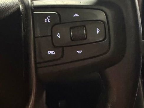 Used 2023 GMC Yukon Denali Ultimate AWD/4WD image 17
