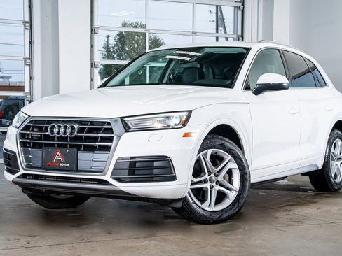 Used 2019 Audi Q5 2.0T Premium image 2