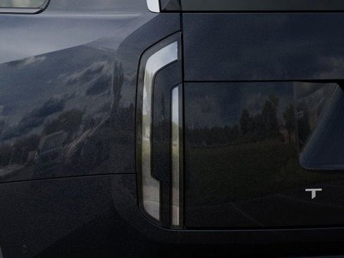 New 2027 Kia Telluride S image 11