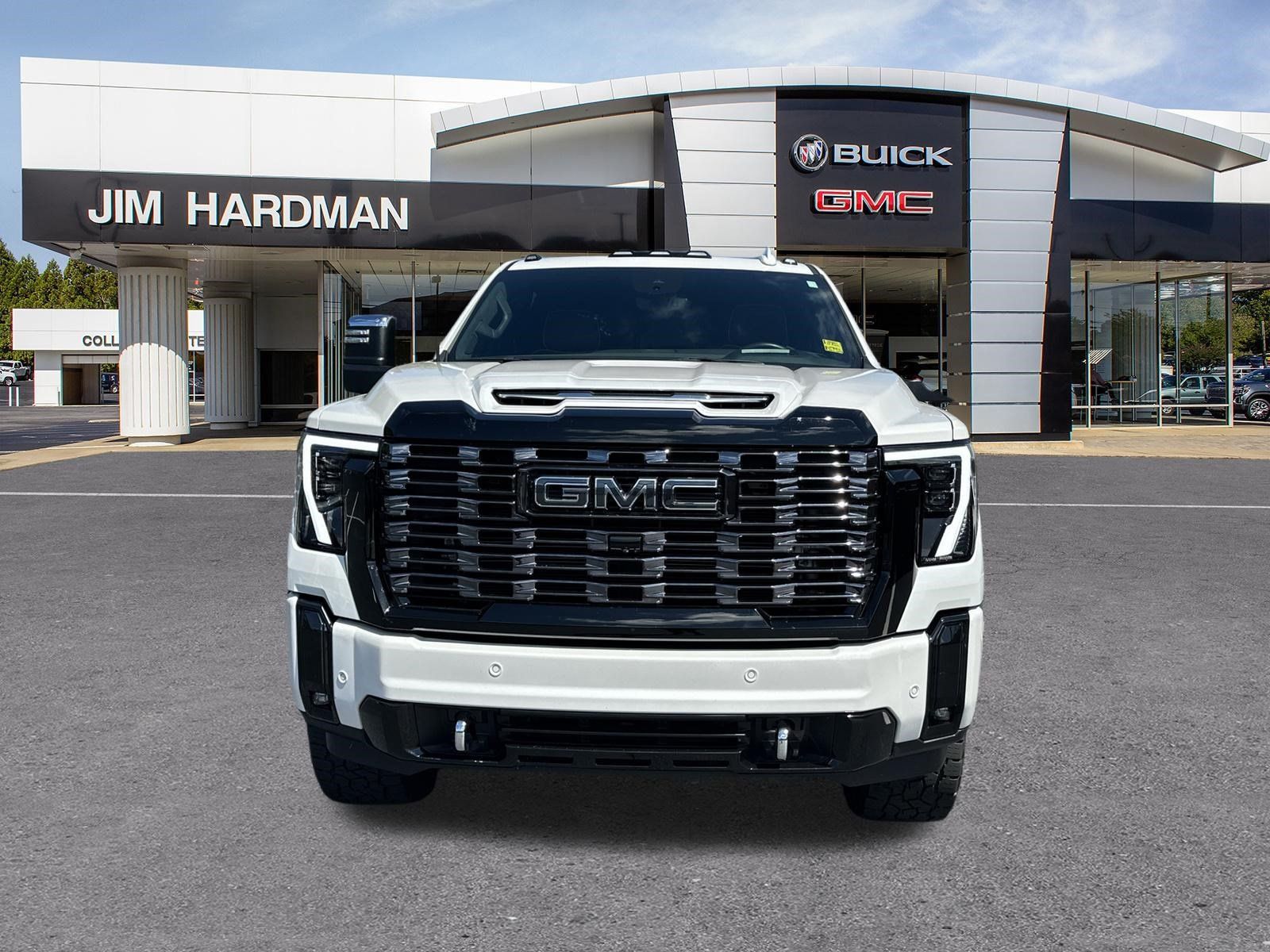 Used 2025 GMC Sierra 2500 Denali Ultimate AWD/4WD image 2