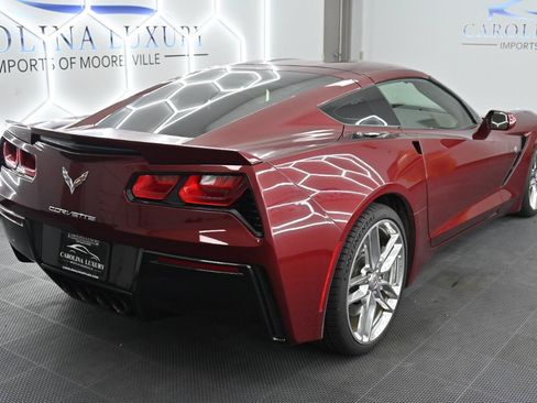 Used 2017 Chevrolet Corvette Stingray Coupe w/ 1LT RWD image 4
