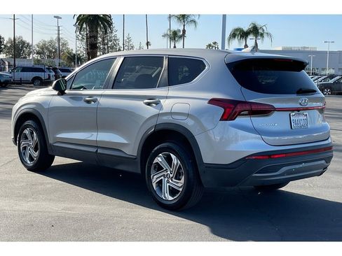 Used 2022 Hyundai Santa Fe SE image 4