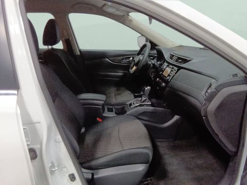 Used 2017 Nissan Rogue S image 20