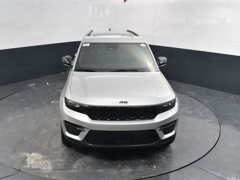 New 2025 Jeep Grand Cherokee Altitude w/ MOPAR Finishing Package AWD/4WD image 41
