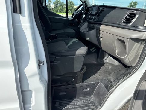 Used 2025 Ford Transit 250 Low Roof w/ Exterior Upgrade Package RWD image 17