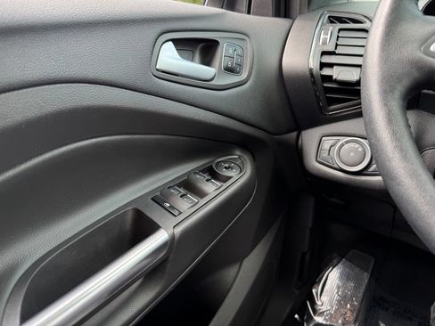 Certified 2018 Ford Escape Titanium AWD/4WD image 29