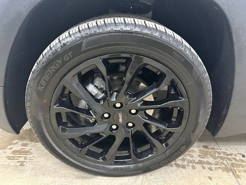 Certified 2023 GMC Terrain SLT w/ Elevation Edition image 38