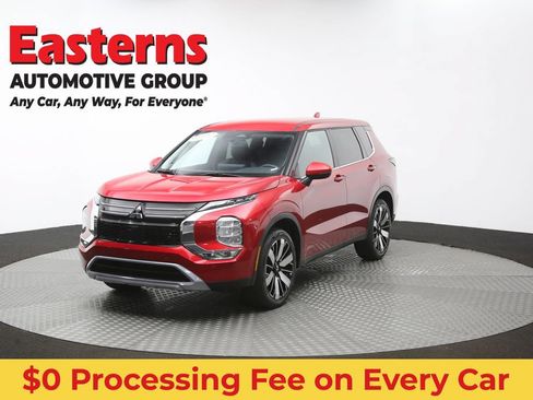 Used 2025 Mitsubishi Outlander SE FWD image 54