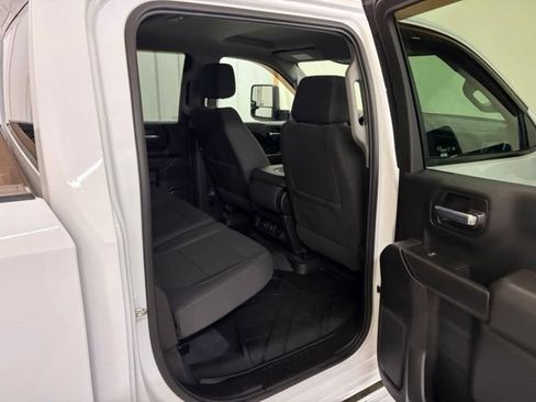 Used 2020 Chevrolet Silverado 1500 LT w/ True North Edition AWD/4WD image 13