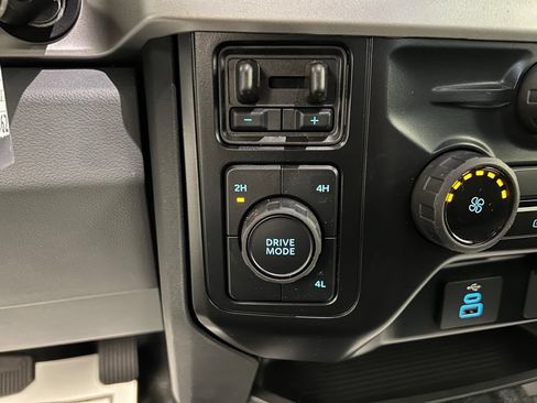 New 2026 Ford F550 4x4 Regular Cab Super Duty image 13