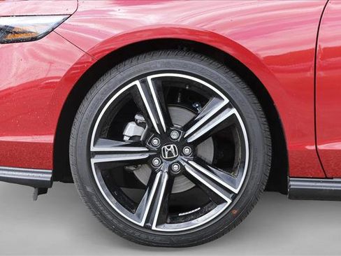 Used 2026 Honda Accord SE image 9