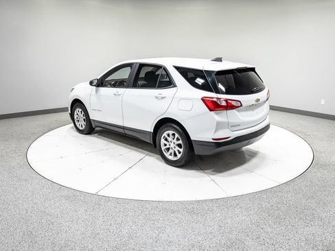 Used 2020 Chevrolet Equinox LS AWD/4WD image 29