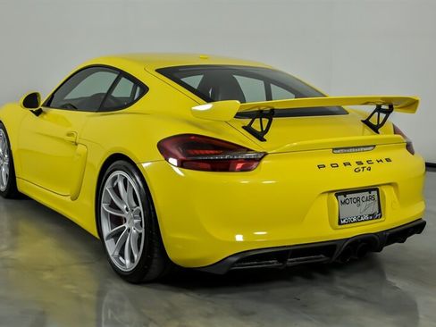 Used 2016 Porsche Cayman GT4 RWD image 8