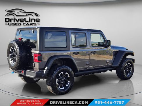 Used 2025 Jeep Wrangler Unlimited Rubicon 4xe w/ Convenience Group AWD/4WD image 13
